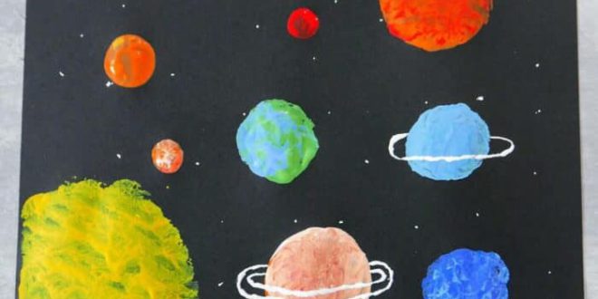 کاردستی منظومه شمسی برای کودکان